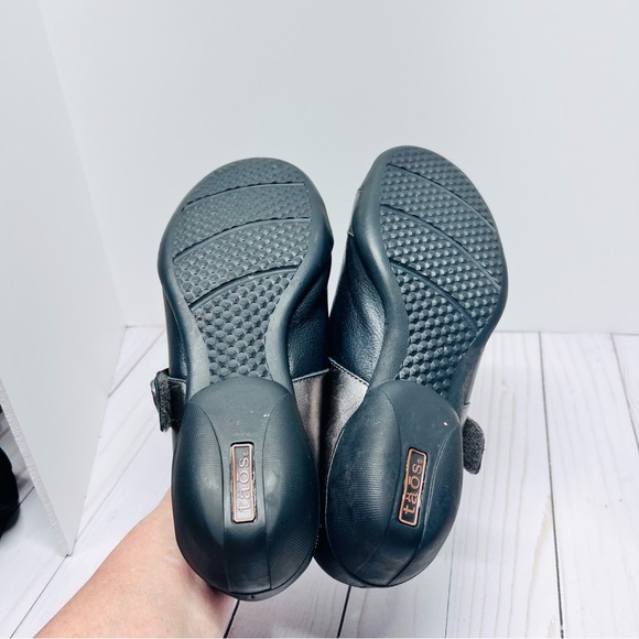 Taos Footwear Serenade Black and Silver Mary Jane Flats Size 8 US/39 EU - Picture 9 of 10